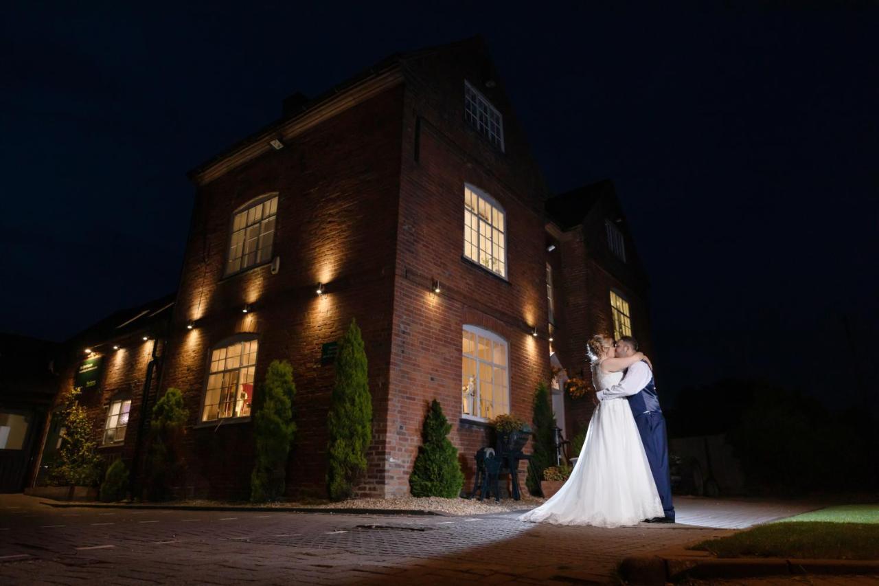 The Barns Hotel Cannock Eksteriør bilde