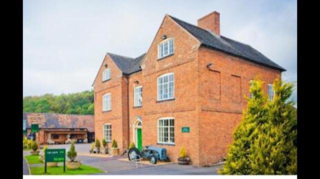 The Barns Hotel Cannock Eksteriør bilde